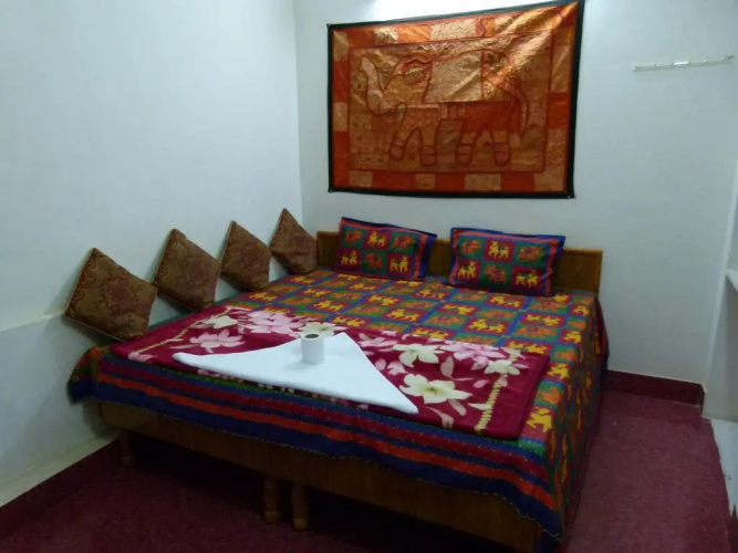 Gajanand Guesthouse