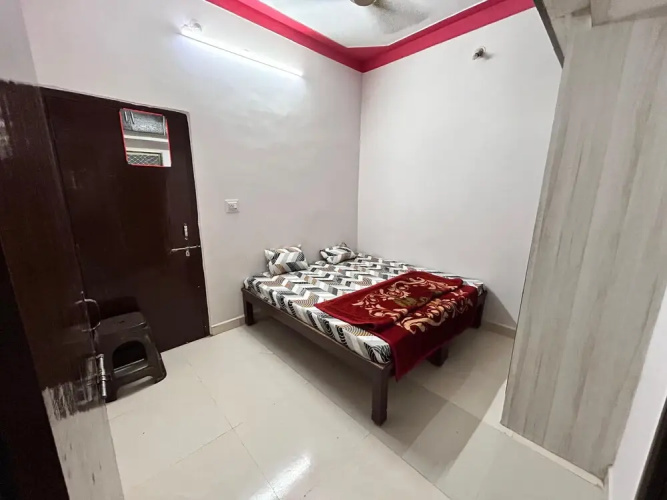 Anirudhha Home Stay