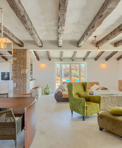 Spacious Country Villa With Private Pool