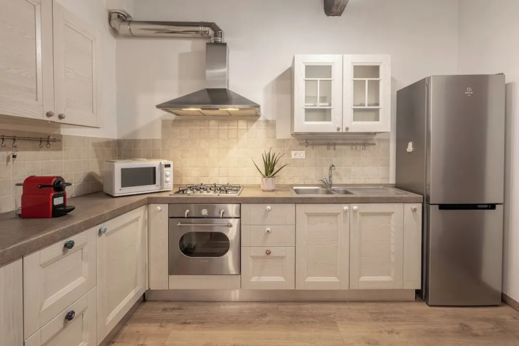 Laurel Apartment by Mmega