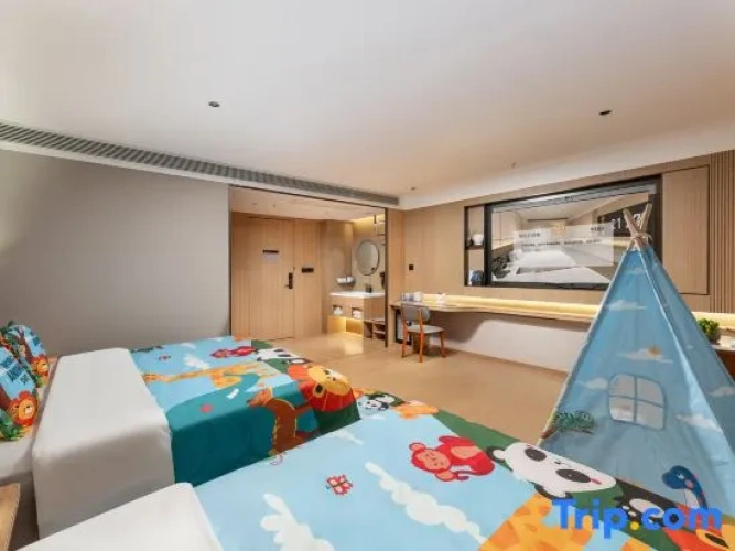 Standard Family room