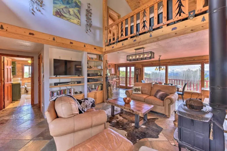 Secluded Cotopaxi Cabin w/ Panoramic Mtn Views