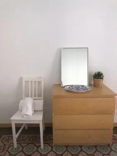 1 Casual Apartments