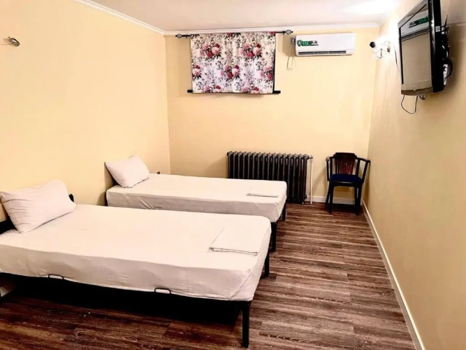 2 Bedrooms Apartment