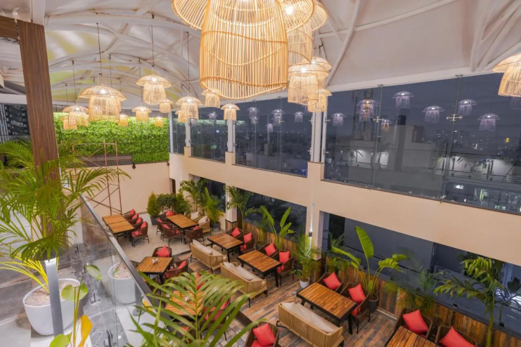 Hotel Golden Aura