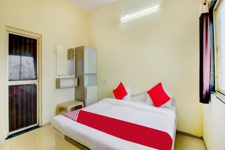 OYO 64897 Devgiri Lodge