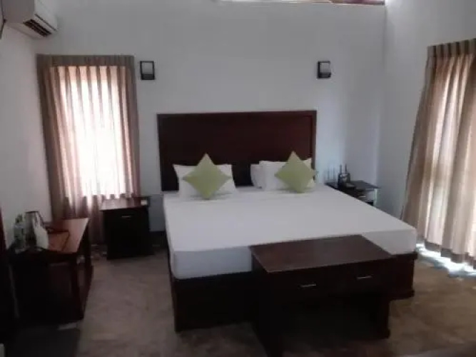 14th Century Resort