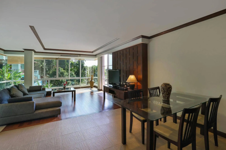 Karon View Royal Lotus