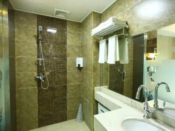 Mingyang Holiday Hotel