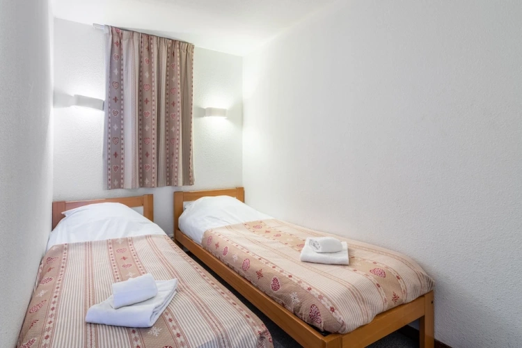 1 Bedroom Apartment with mountain view