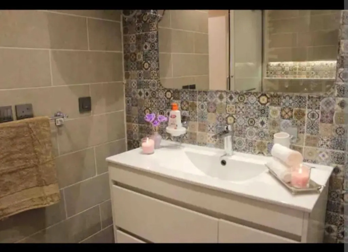 Luxury apartment prime location