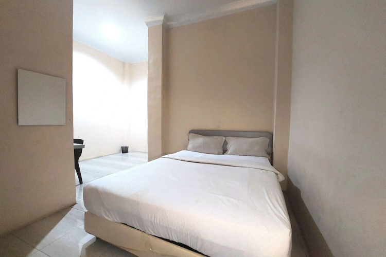 R Residence