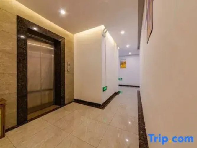 Lingao Junhao Business Hotel