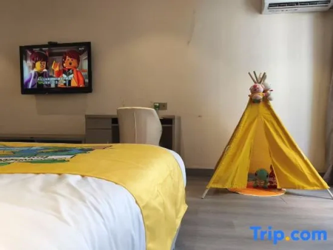 Standard Twin Family room