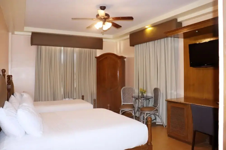 Hotel Veronica