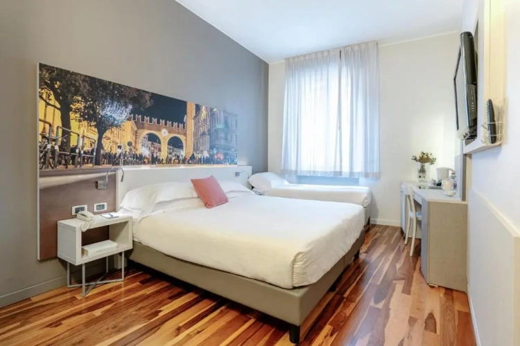 Triple room