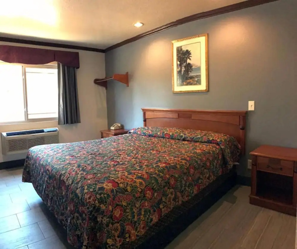 Starlight Inn Canoga Park