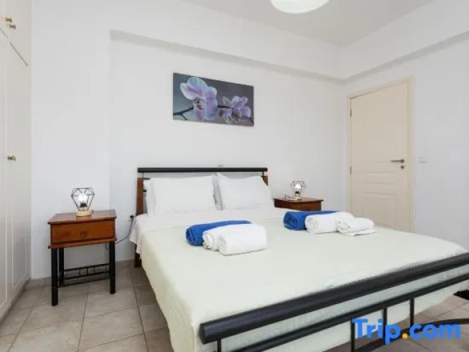 4 Bedrooms Villa