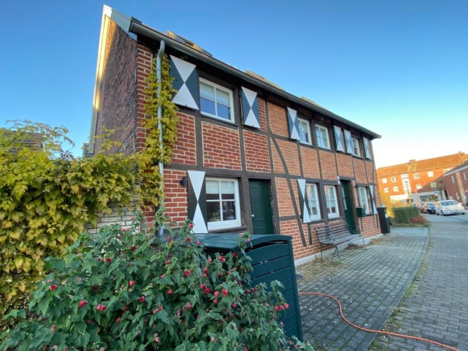 2 Bedrooms Cottage