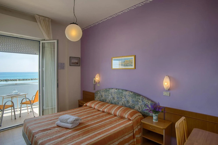 Hotel Meritime