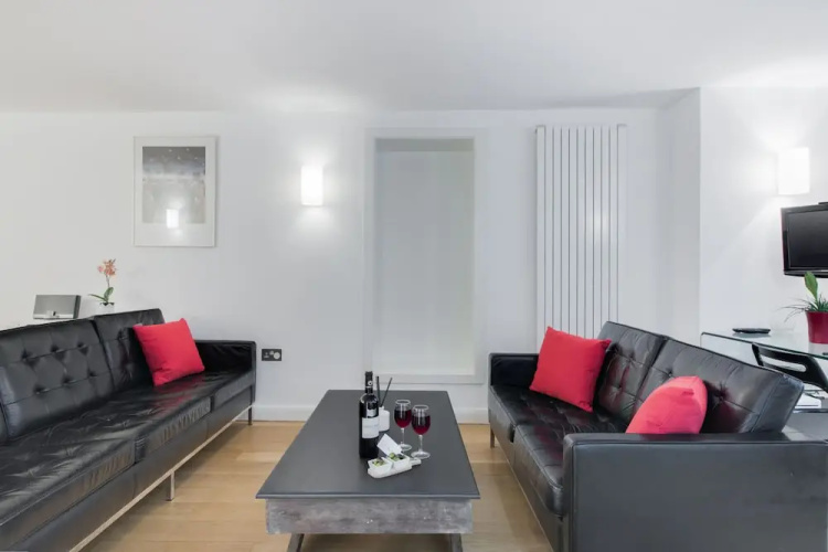 Spacious New Kings Road Nest