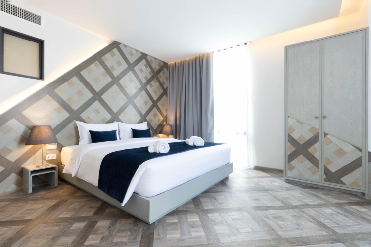 Premier room