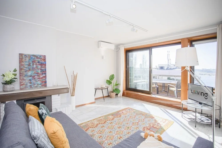 1 Bedroom Apartment with sea view