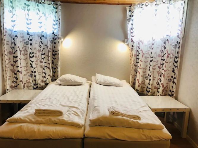 Airport B&B