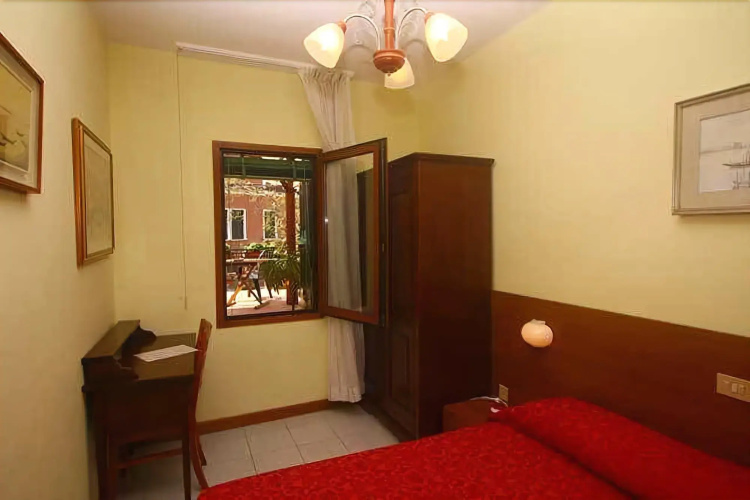 Hotel Dalla Mora