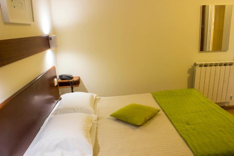 Standard Triple room with balcony and with garden view