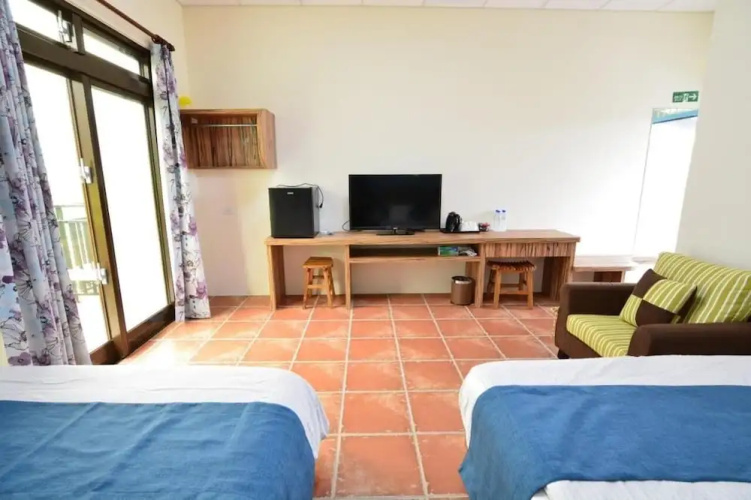 Futian B&B