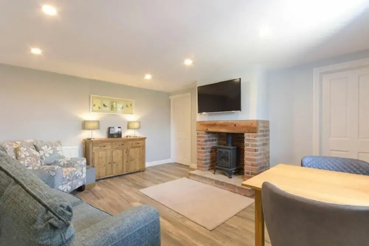 Dairymaid's Cottage