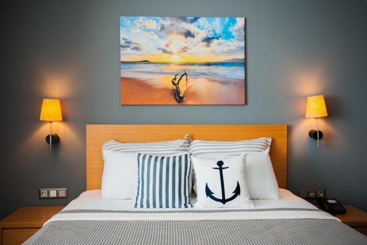 Standard Triple room with sea view