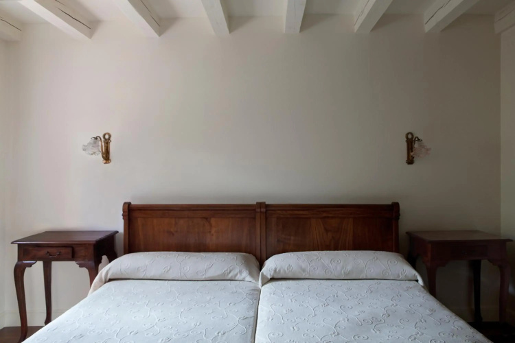 Hotel IRARAGORRI-ETXEA