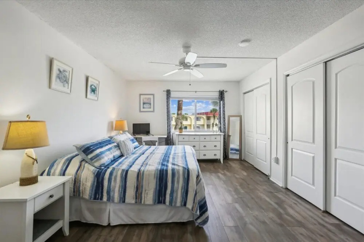 Beachfront Luxe Epic Ocean Views Sleeps 6