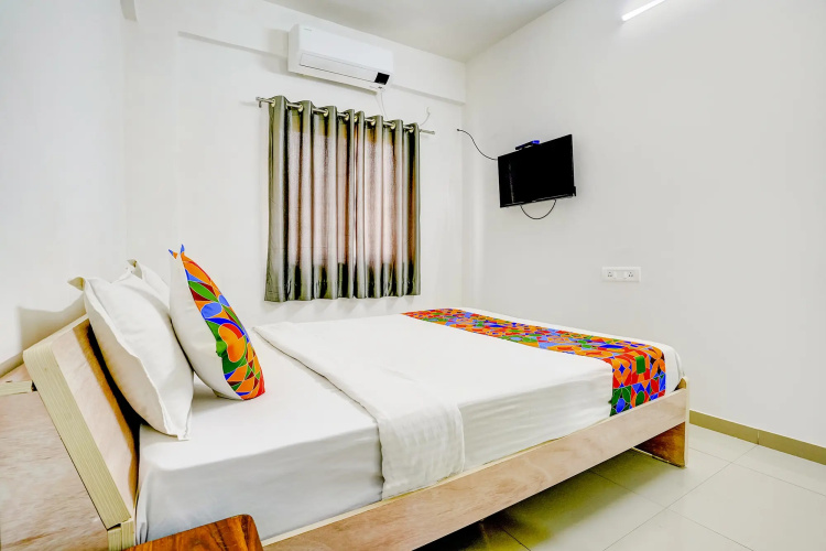 Fabhotel Shivsai Suites