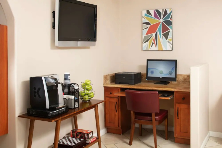 Ramada Temecula Old Town