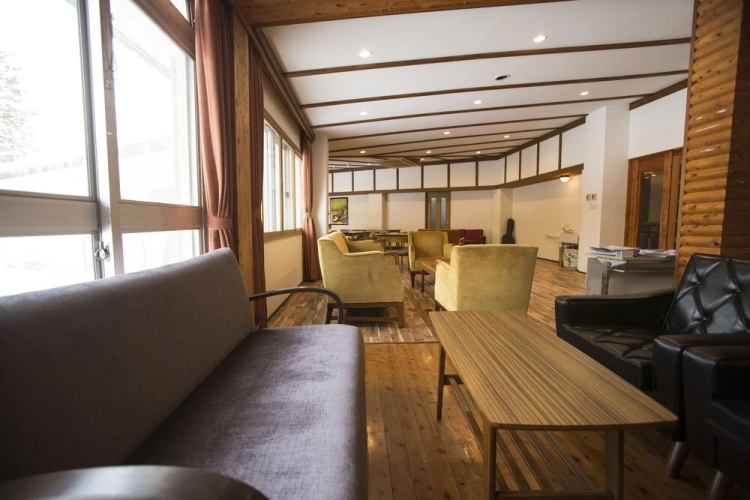 Nomad Hakuba