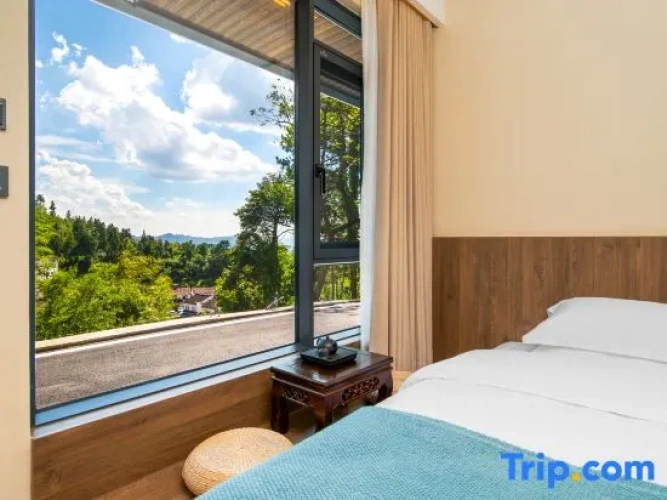 Twin Cottage with mountain view