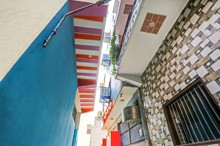 OYO Flagship 701876 Second Home Guest House