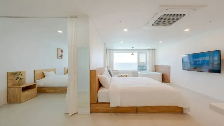 Donghae Badadam Ocean View Spa Pool Vill
