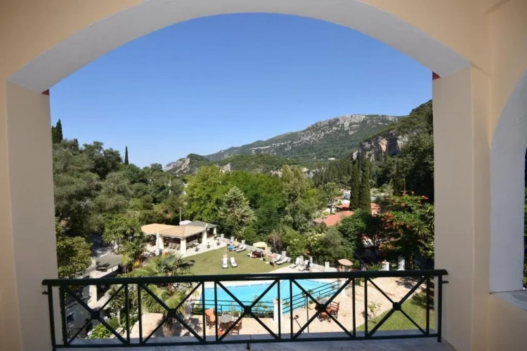 Standard Double room with pool view