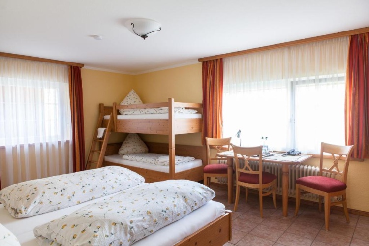 Standard Quadruple room