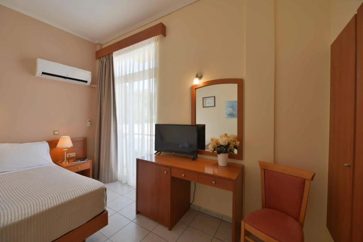 Neda Hotel