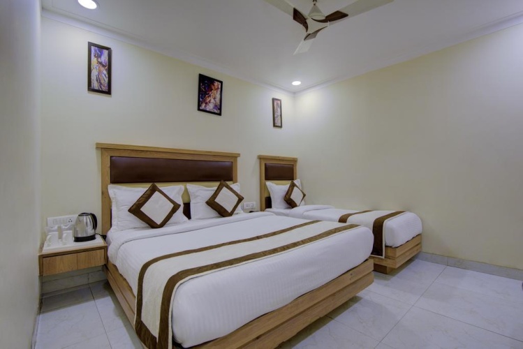 Deluxe Single room