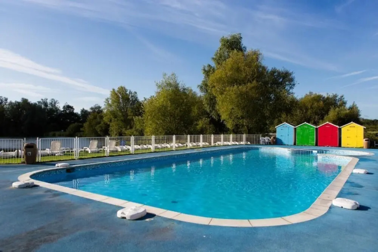 Rosedale Lakeside Lodge