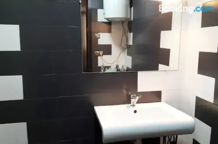 Eka Guest House