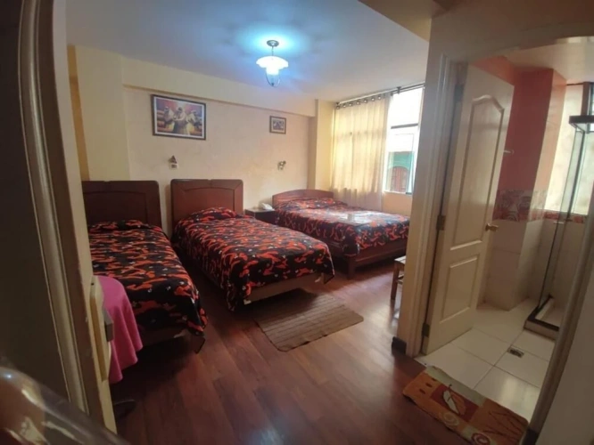 Classic Triple room with city view