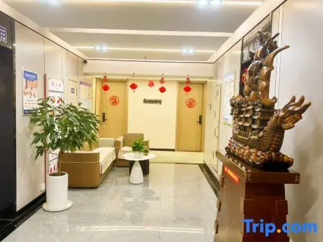 Pingliang Bairui Express Hotel