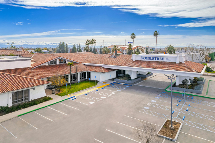 DoubleTree by Hilton Hotel Bakersfield photo 21